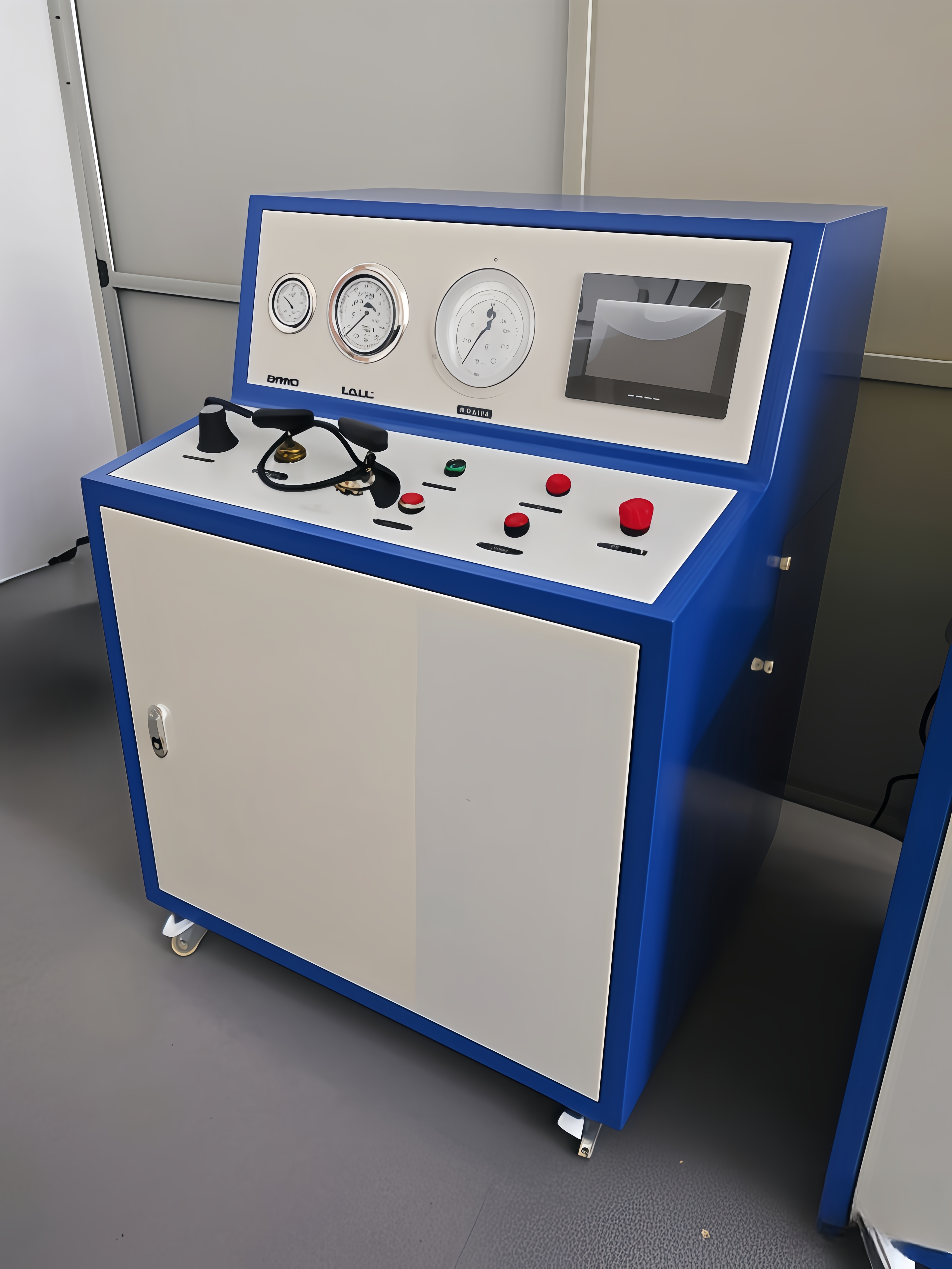 Filling stations: 1 - 2 stations
Control mode: PLC automatic control
Driving air pressure: 0.3 - 0.8 MPa
Filling method: Electronic scale weight control or PLC pressure control
Filling pressure: 0 - 4.8 MPa
Number of filling pumps: 2