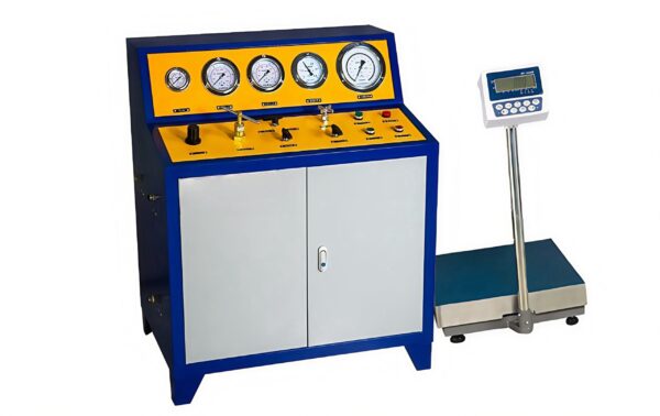 Pharmaceutical filling equipment
